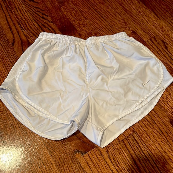 Nike running shorts - Picture 1 of 1